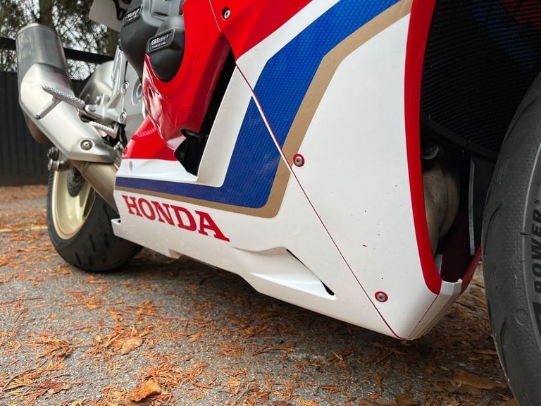 2019 Honda CBR 1000 S2-J Petrol red 6 Speed