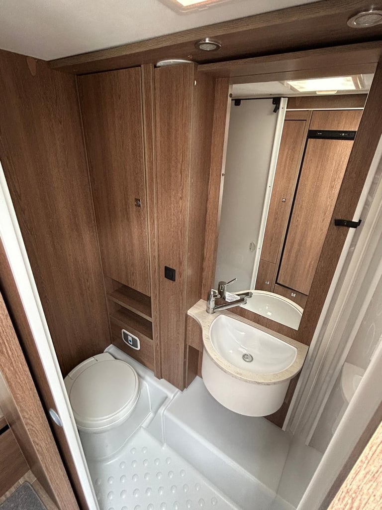 Dethleffs Trend A5887 Motorhome  For Sale, Wi-Fi, 2 Solar Panels, Bunk Beds