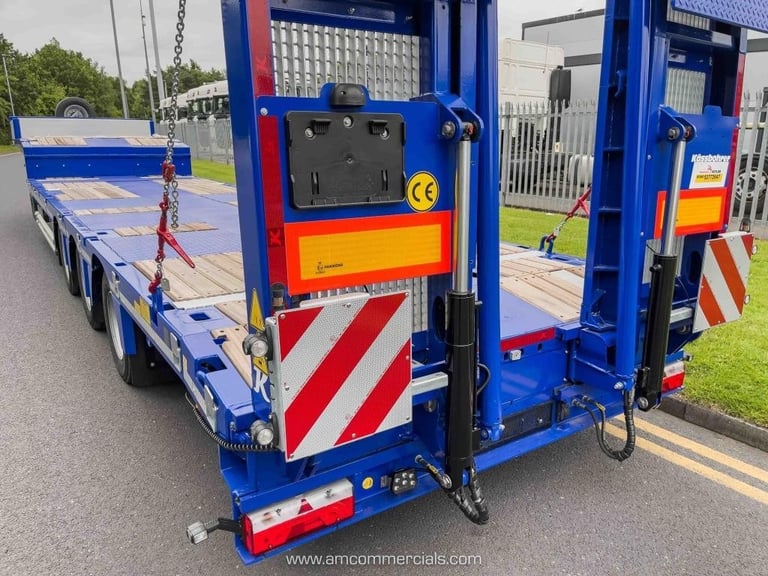 KASSBOHRER 3 AXLE EXTENDABLE LOW LOADER 52,800KG 