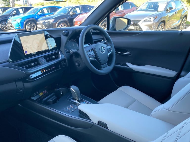 2025 Lexus UX 300e 150kW 72.8 kWh Premium Plus 5dr E-CVT SUV Electric Automatic
