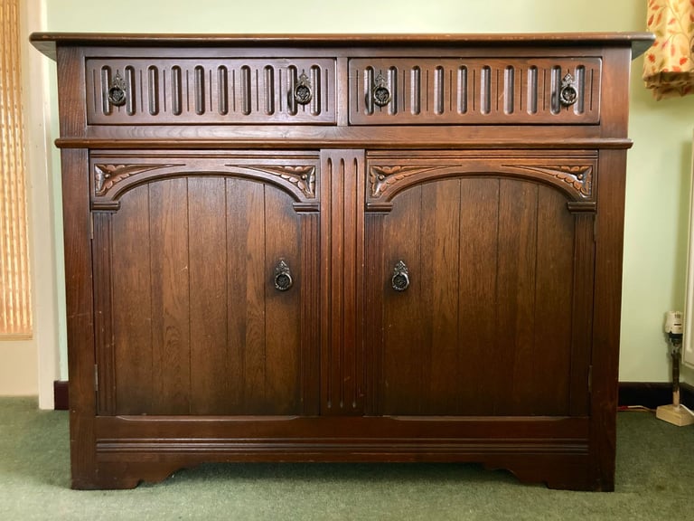 Dark mahogany veneer finish Welsh dresser