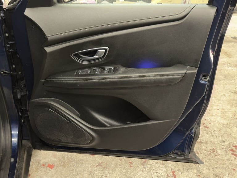 2019 Renault Grand Scenic 1.7 Blue dCi Signature MPV 5dr Diesel Manual Euro 6 (s/s) (120 ps) MPV ...
