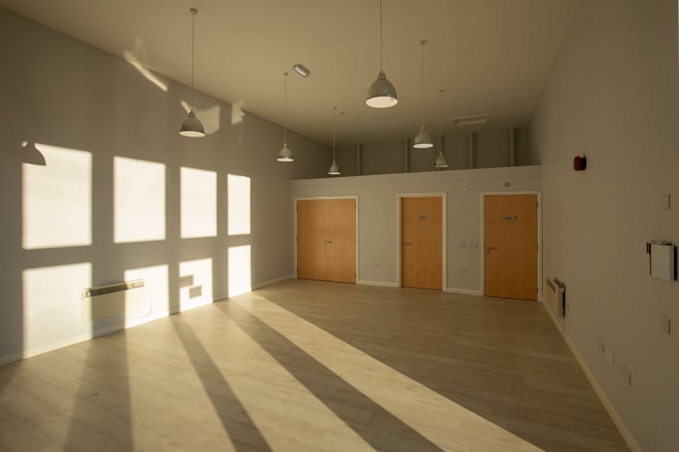 Office/Photographic Studio to rent.