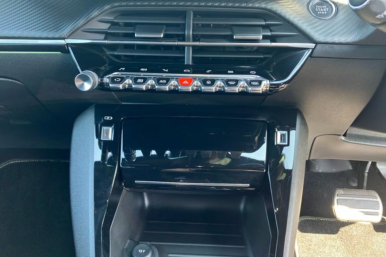  Peugeot 208 1.2 Puretech Gt Premium Hatchback 5dr Petrol Eat Euro 6 s/s 130 Ps