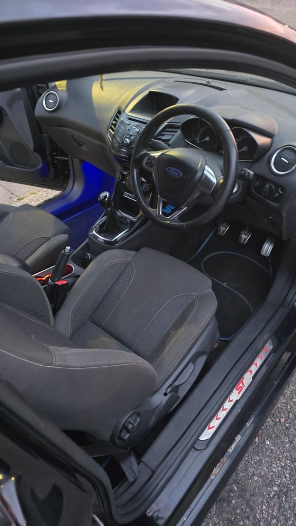 Ford, FIESTA, Hatchback, 2015, Manual, 998 (cc), 3 doors