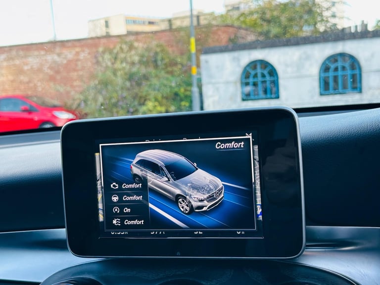 2016 Mercedes-Benz GLC 2.1 GLC250d AMG Line (Premium) G-Tronic 4MATIC Euro 6 (s/s) 5dr ESTATE Die...