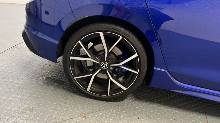 2023 Volkswagen Golf 2.0 TSI 320 R 4Motion 5dr DSG Hatchback Petrol Automatic