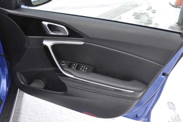 2022 Kia XCeed 1.0T GDi ISG Connect 5dr HATCHBACK PETROL Manual