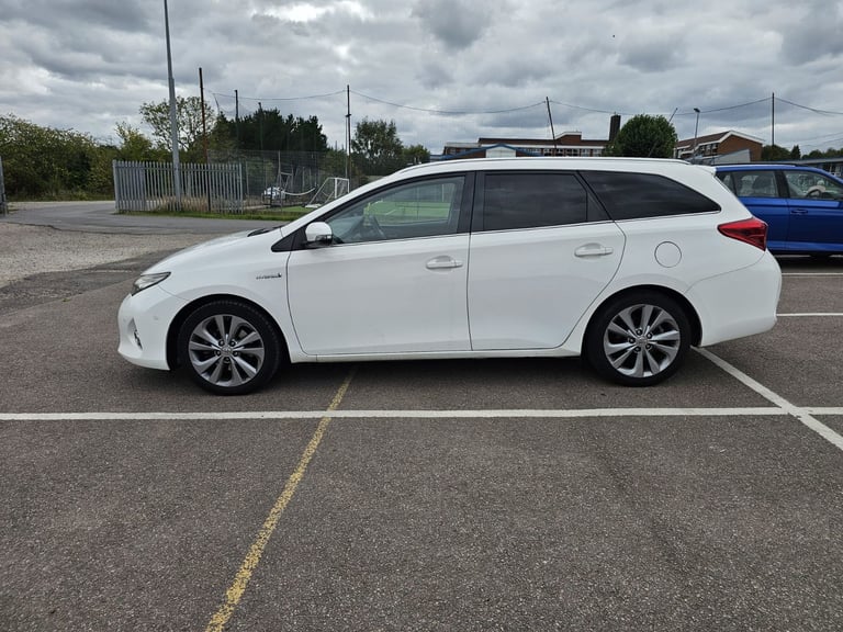 2014 UK TOYOTA AURIS TOURING SPORT HYBRID EXCEL £20 TAX ULEZ ✅