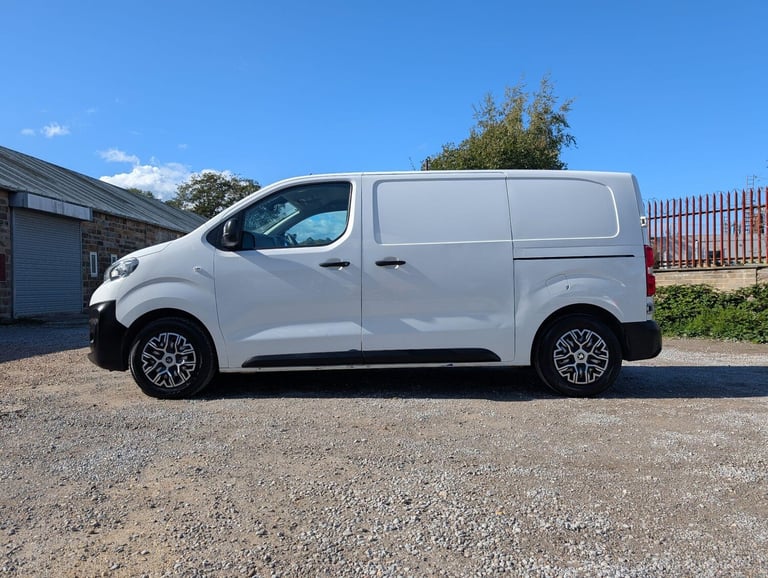 2021 Peugeot Expert 1.5 BlueHDi 1000 Professional Standard Panel Van MWB Euro 6 (s/s) 6dr PANEL V...