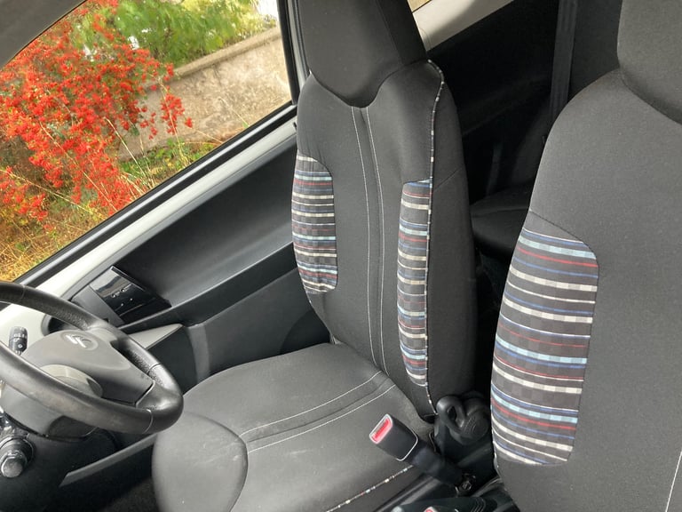 Citroen, C1, Hatchback, 2014, Manual, 998 (cc), 3 doors