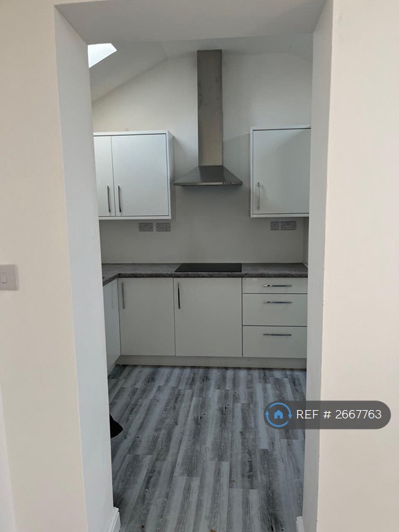 2 bedroom flat in Studley, B807hj, B80 (2 bed) (#2667763)