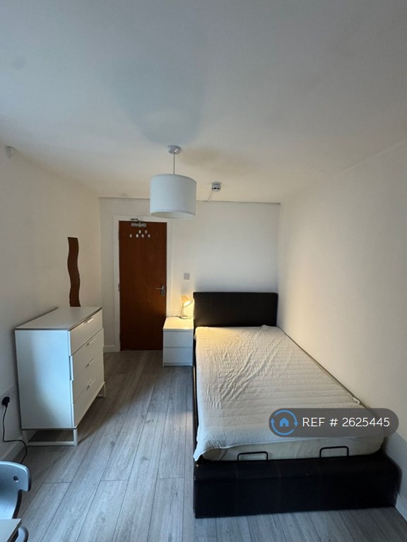 1 bedroom in Bannockburn Road, London, SE18 (#2625445)