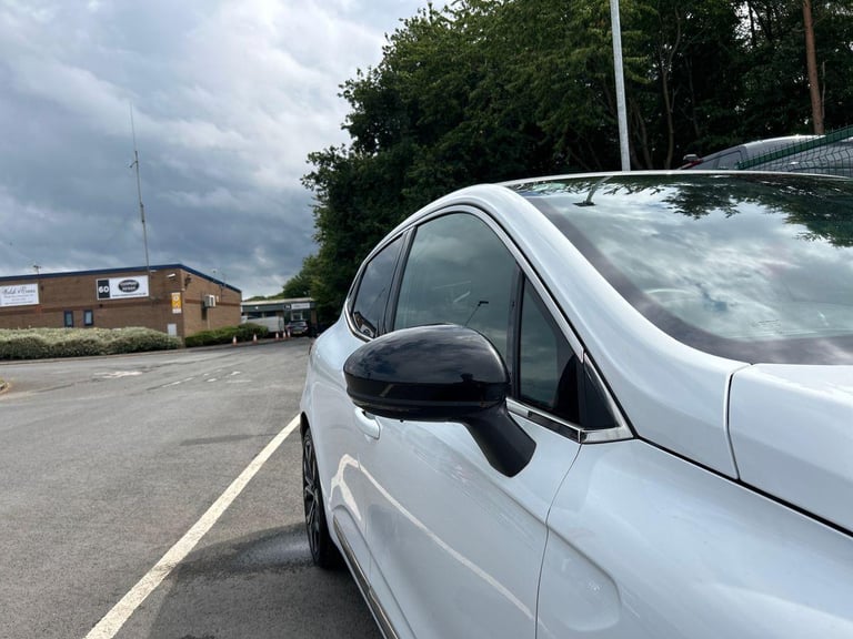 2022 Renault Clio 1.6 E-TECH full hybrid 145 Techno 5dr Auto Hatchback HYBRID ELECTRIC Automatic