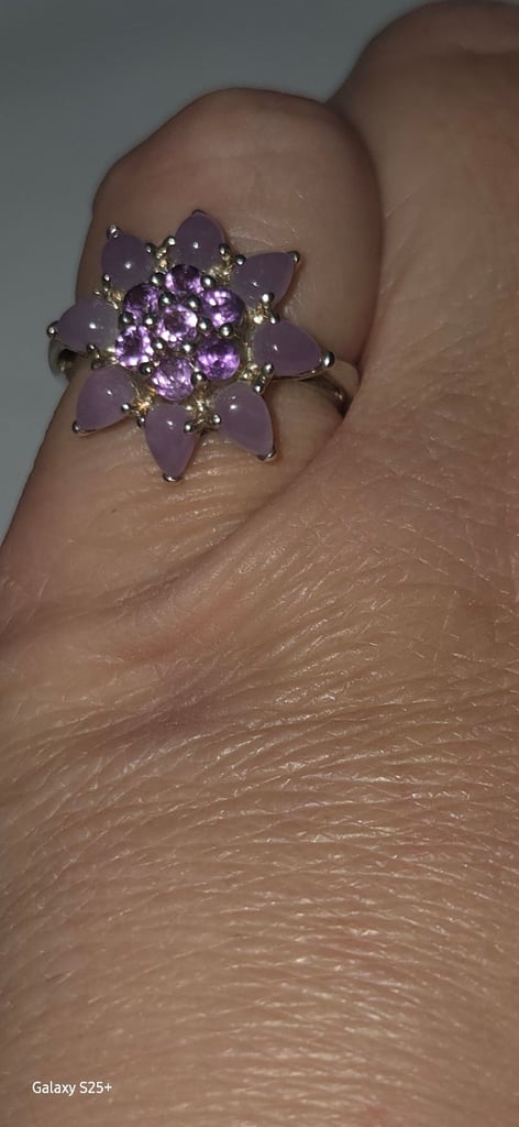 Beautiful sterling silver lavender jade and amethyst cluster ring size N