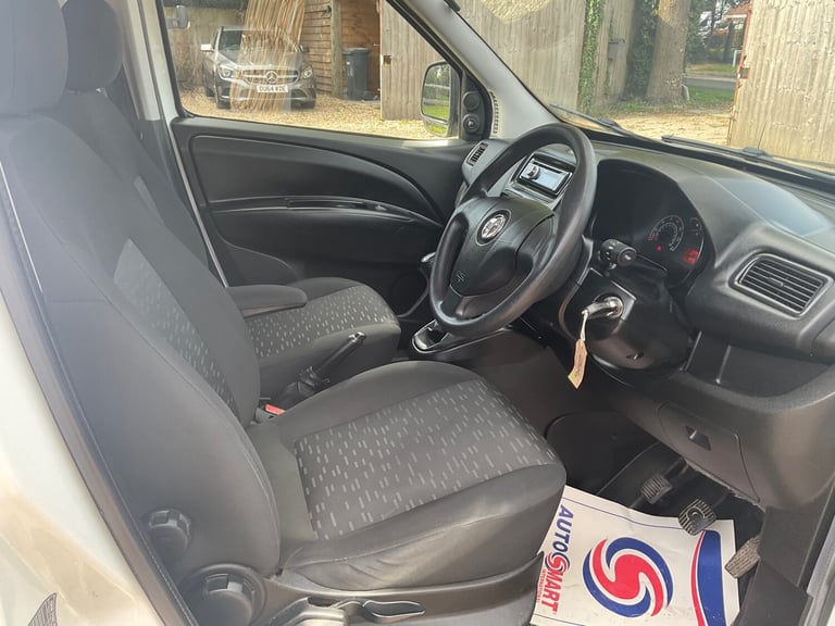 2016 Vauxhall Combo 2000 1.3 CDTI 16V H1 Sportive Van PANEL VAN Diesel Manual