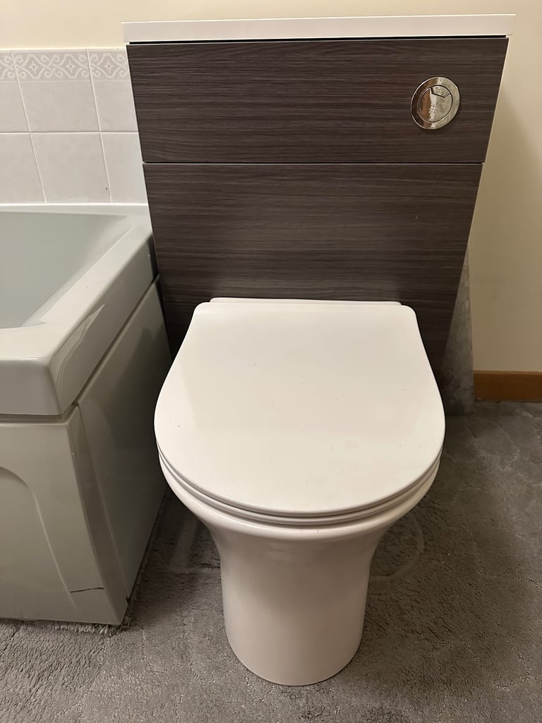 **New** WC, cistern and unit