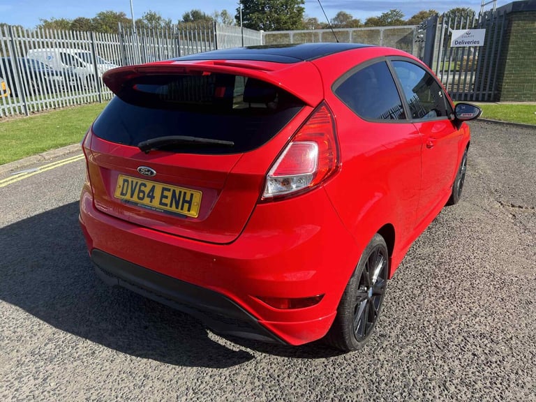 2014 Ford Fiesta 1.0 EcoBoost 140 Zetec S Red 3dr HATCHBACK Petrol Manual