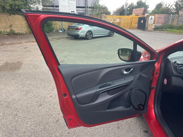 2016 Renault Clio 1.5 dCi Dynamique Nav Euro 6 (s/s) 5dr HATCHBACK Diesel Manual