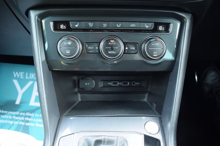 2019 Volkswagen Tiguan 2.0 TDI R-Line SUV 5dr Diesel DSG 4Motion Euro 6 (s/s) (190 ps) ESTATE Die...