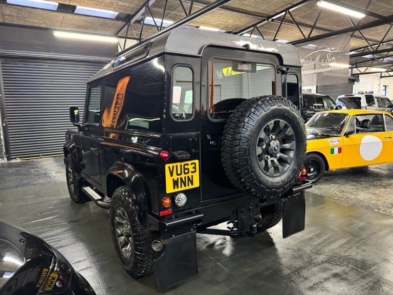2013 63 LAND ROVER DEFENDER 90 LXV 65TH ANNIVERSARY 2.2 TDCI HARD TOP SUV 3DR DI