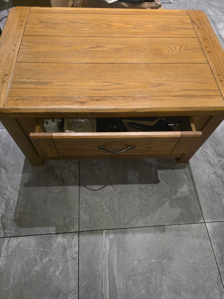 Solid oak coffee table -HA7