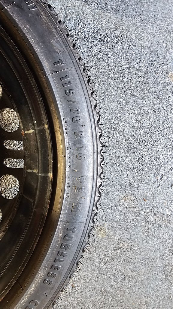 SPARE half wheel 115/70 R16 comes from VAUXHALL VECTRA