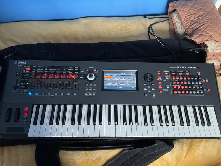 Yamaha Montage 6 - 61 notes