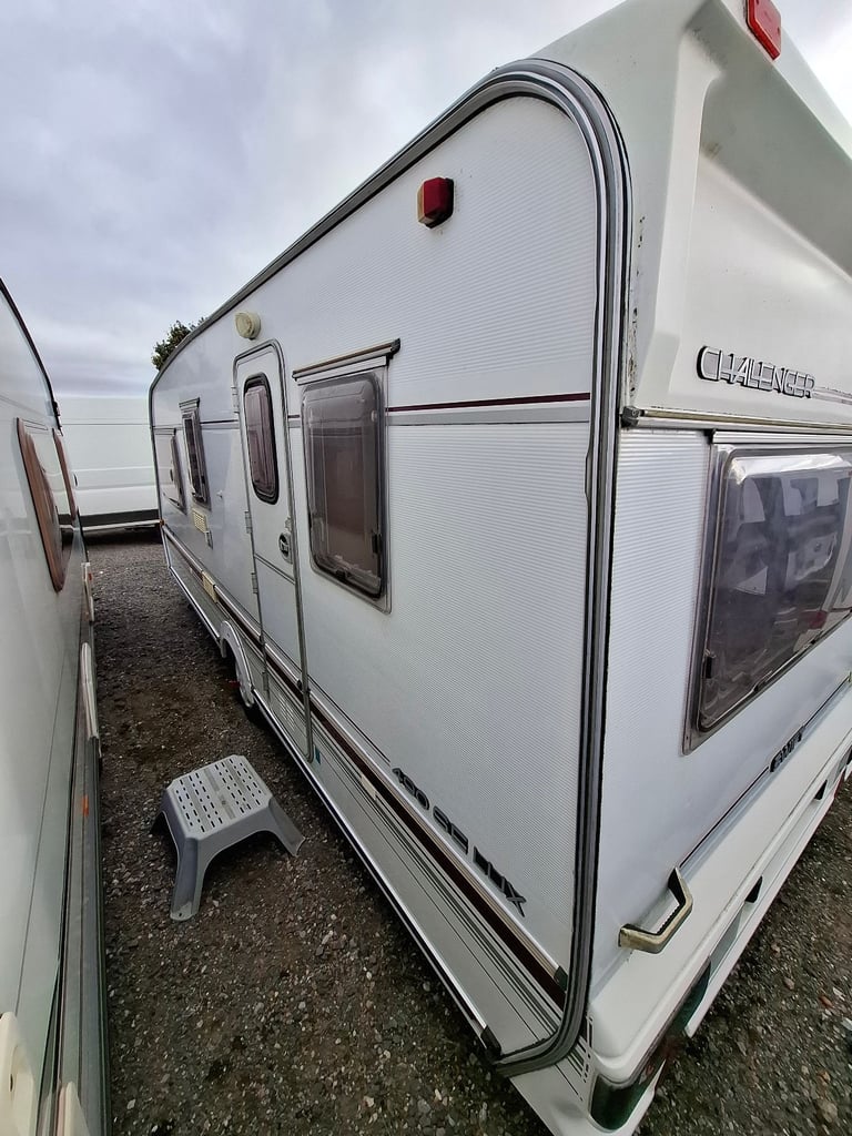SELL 2000 Swift Challenger 490 SE LUX 5 berth