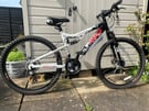 Apollo Paradox Mountain Bike 26” wheels 17” frame 