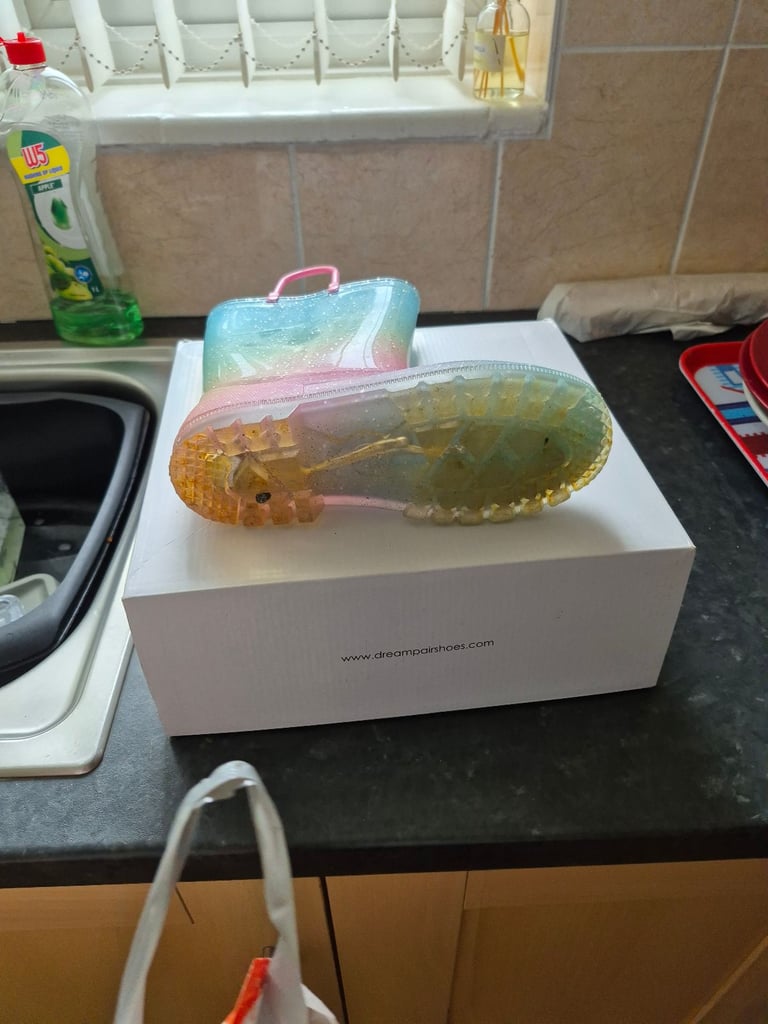 1 pair of ladies wellies 1 childs