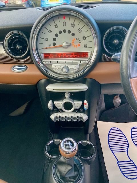 2010 MINI Hatch 1.6 COOPER MAYFAIR 3dr  PETROL MANUAL (122 ps) WITH SERVICE HISTORY Hatchback Pet...