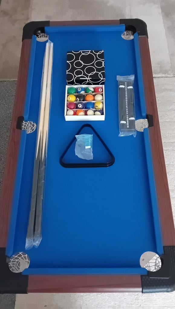 image for Costway 4ft Pool Table (122cm x 61cm)