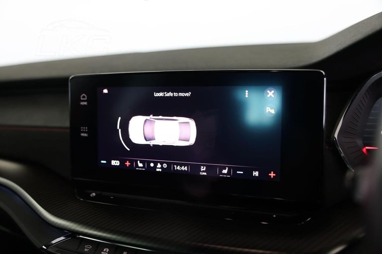 SKODA OCTAVIA 1.4 TSI iV 13kWh vRS DSG Euro 6 (s/s) 5dr 2024