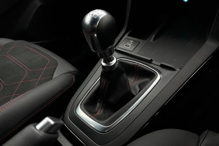 2025 Ford Puma 1.0 EcoBoost Hybrid mHEV ST-Line X 5dr HATCHBACK PETROL Manual