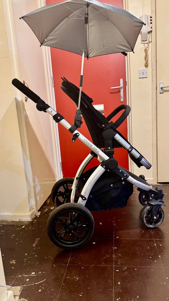 Baby Pram / Stroller – Excellent Condition