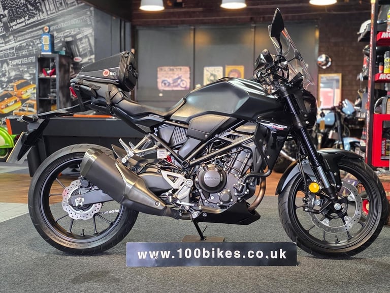 image for 2024 HONDA CB300R EXTRA'S 2,500 MILE'S 