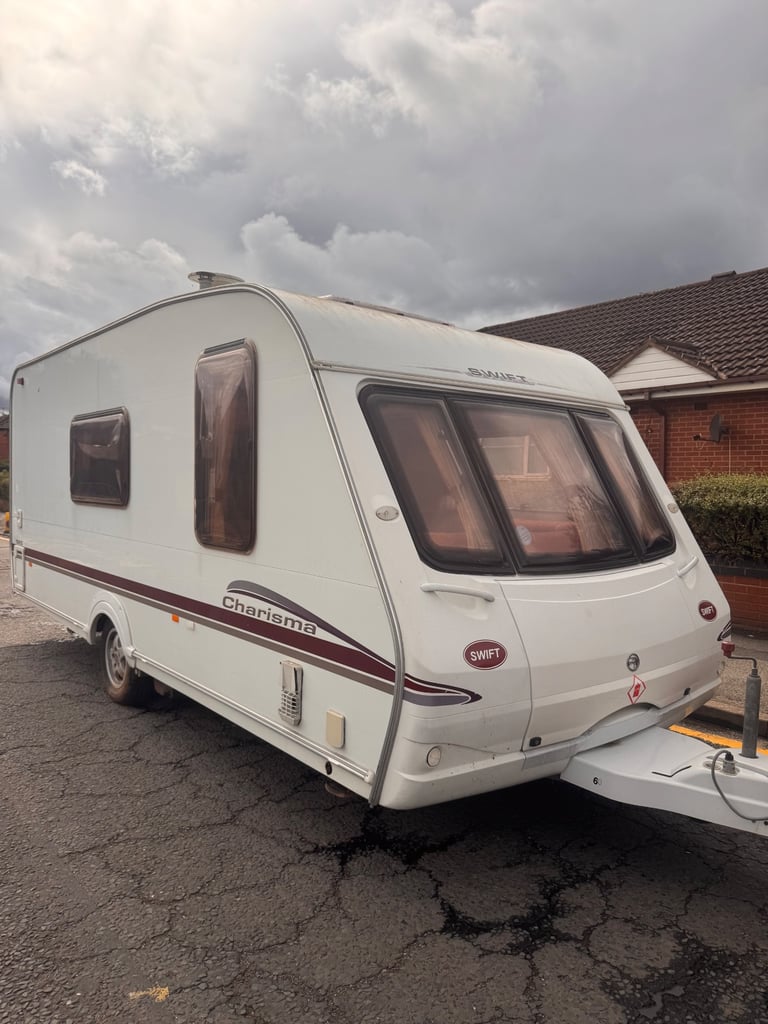 Swift Charisma 2005 4 berth 