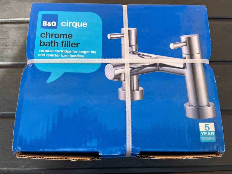 Modern Bath mixer tap and matichig basin tap