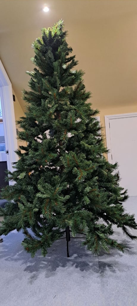 Victorian Pine 7 foot artificial tree