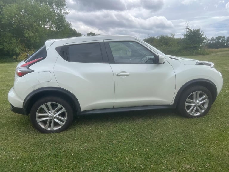 NISSAN JUKE 1.5 dCi Acenta Premium White Manual Diesel 2015