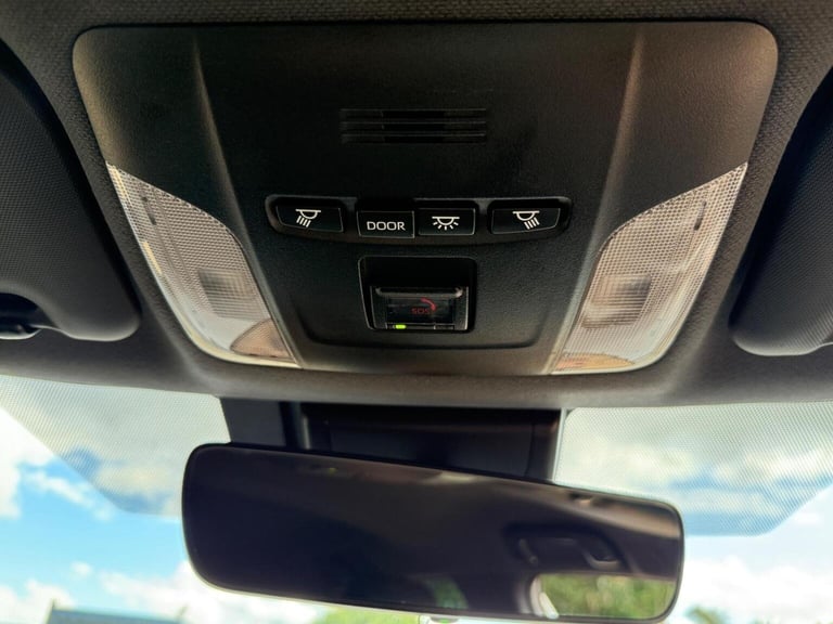 TOYOTA COROLLA 2.0 VVT-h Trek Touring Sports CVT Euro 6 (s/s) 5dr 2022