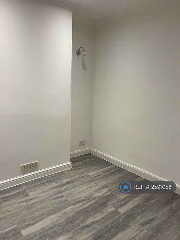 2 bedroom house in Mount Pleasant Road, Denton, Manchester, M34 (2 bed) (#2591058)