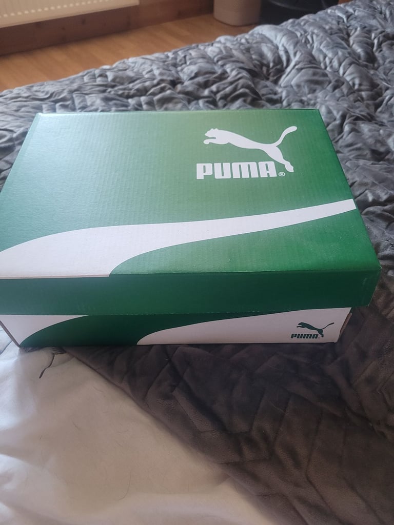 image for Trainers size 6