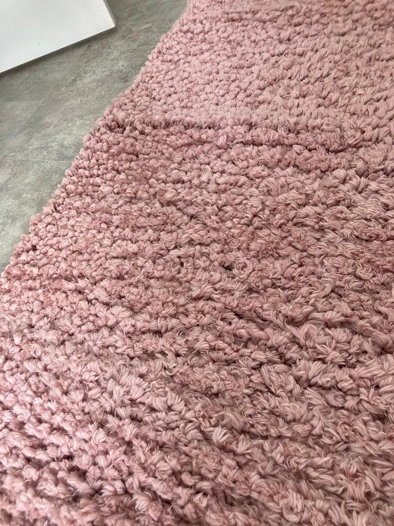 image for Pink fluffy rug