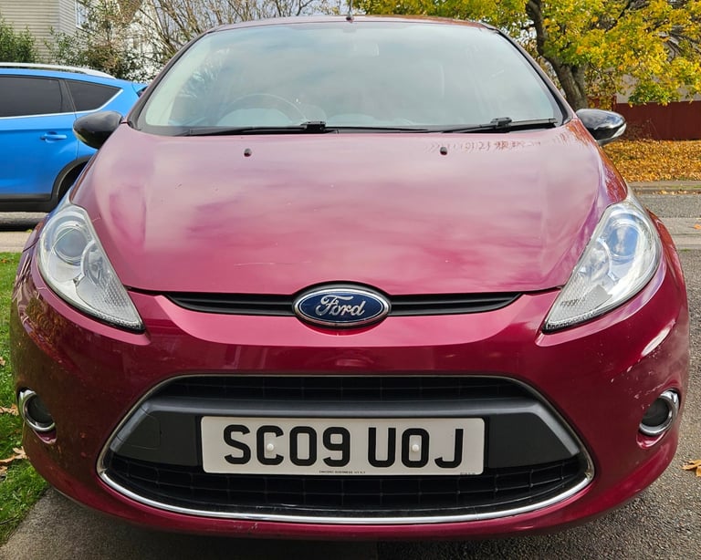 **Manual** Ford Fiesta Zetec, 1.2L petrol, 3 door hatchback (2009)