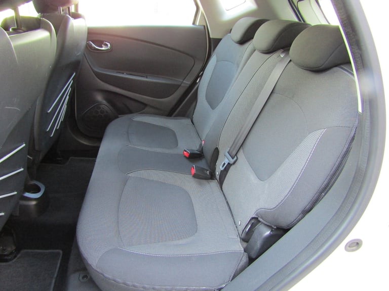 LEFT HAND DRIVE 2014 RENAULT CAPTUR 0.9 TCe ENERGY DYNAMIC MEDINAV 5DR PETROL