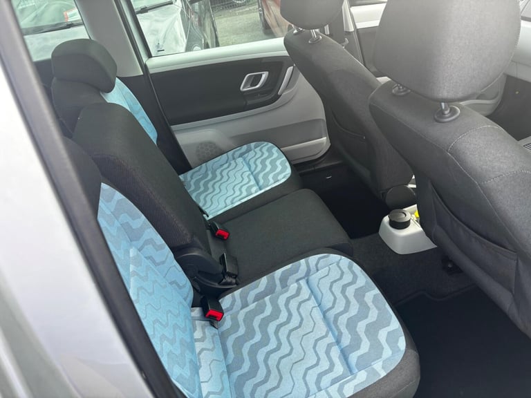 2009 Skoda Roomster 1.4 16V SE 5dr MPV Petrol Manual