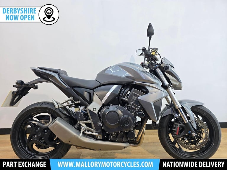 Honda CB1000R Silver 2009 - HISS, R&G Crash Bungs, R&G Radiator Guard