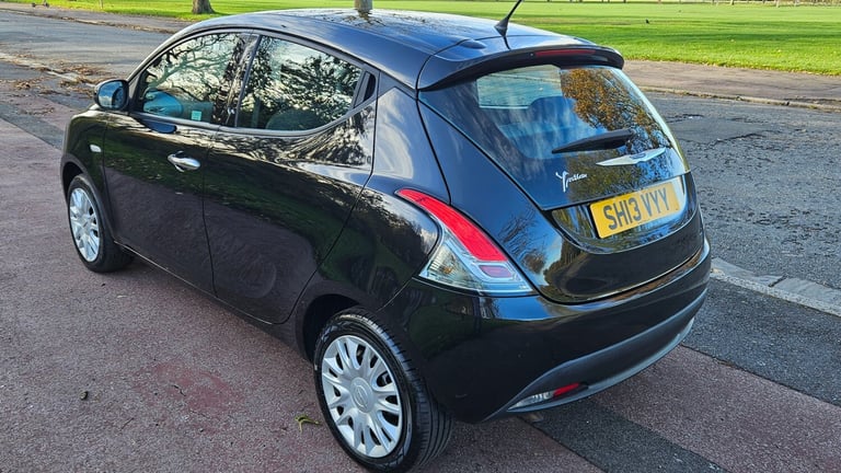 2013 Chrysler Ypsilon 1.2 S 5dr HATCHBACK Petrol Manual
